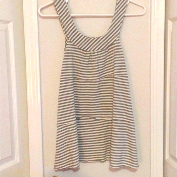 NWT Arbor Organic Ruffle Tank - Picture 3 of 5